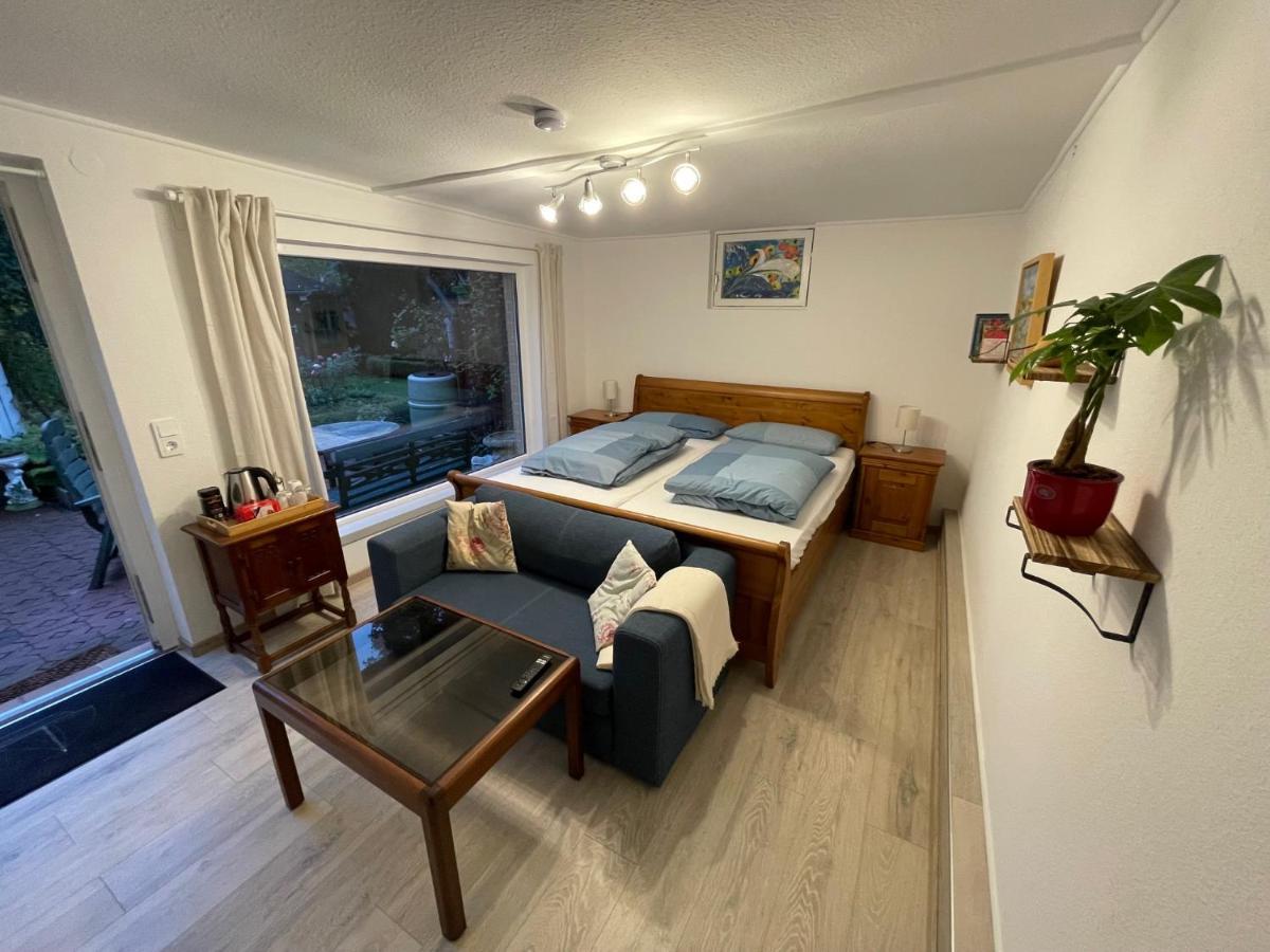 Ruhige, Gemuetliche 1-Zimmer Gartenwohnung Fuer 2 Erwachsene Любек Экстерьер фото